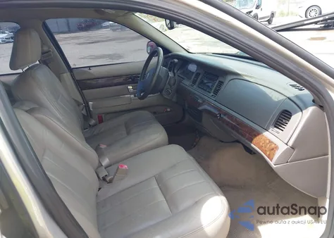 2010 Mercury Grand Marquis Ls (Fleet Only) z USA, uszkodzony, nr VIN 2MEBM7FV1AX636274